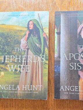 The Shepherd's Wife, The Apostle Sister (Jerusalem Road Series) Angela Hunt, PB